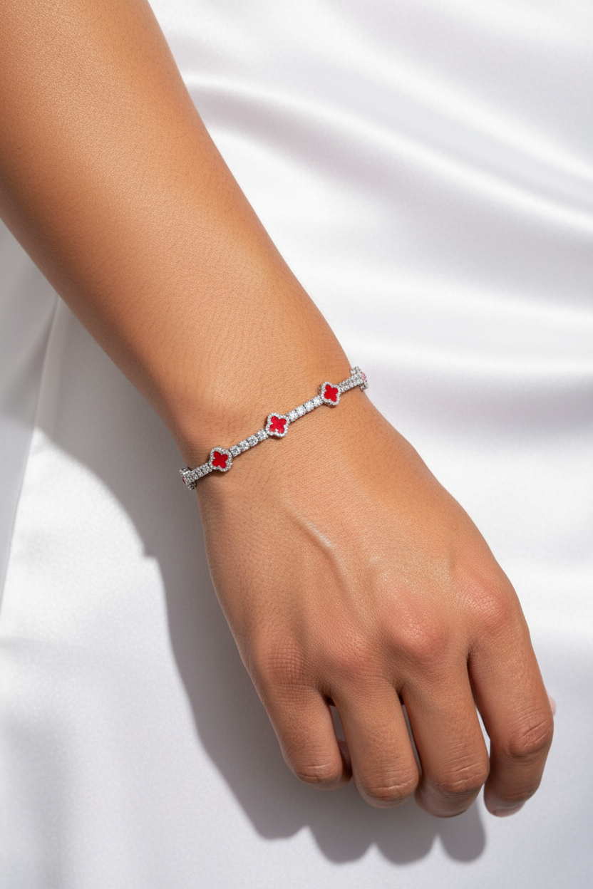 Pulsera trébol roja modelo hombre