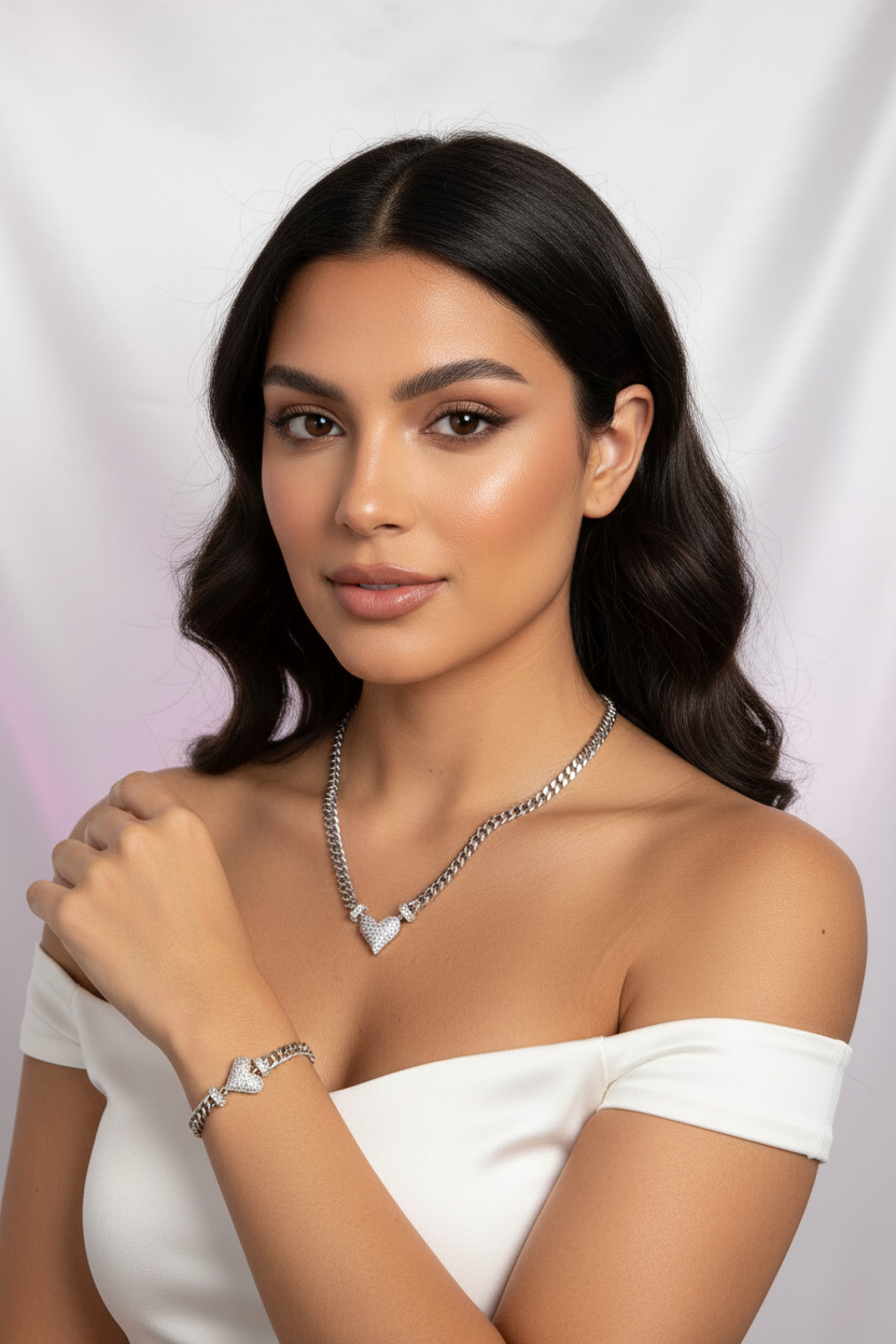 Set Cubano Silver Corazón con modelo